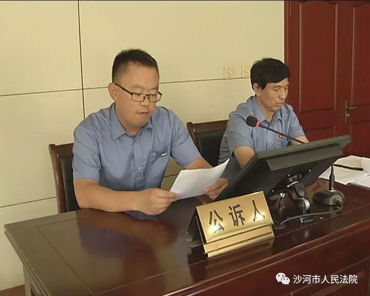 校車超載已入刑 危險駕駛受懲罰--沙河法院審結一起危險駕駛罪案件