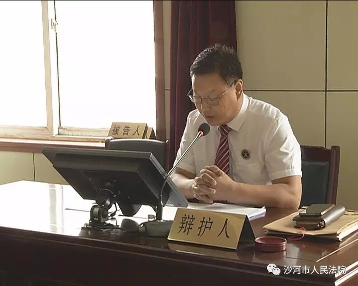 校車超載已入刑 危險駕駛受懲罰--沙河法院審結一起危險駕駛罪案件