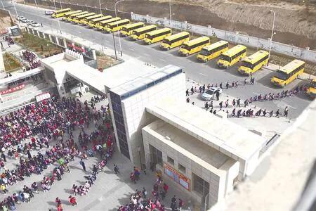 蘭州新區一絲不茍筑牢校車安全“防護墻” 蘭州新區一絲不茍筑牢校車安全“防護墻”