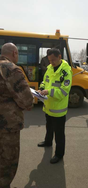 長春交警雙陽大隊深入轄區學校幼兒園，開展校車交通安全隱患排查