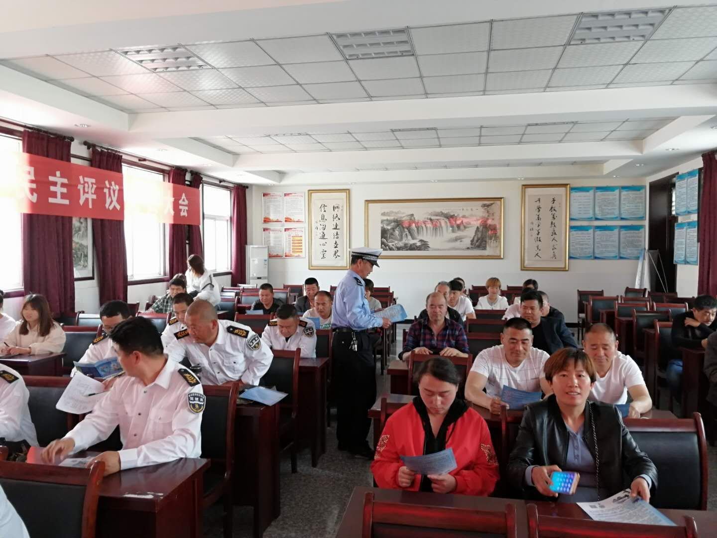 濉溪交警為校車公司開展夏季校車安全管理培訓班/ 濉溪交警為校車公司開展夏季校車安全管理培訓班