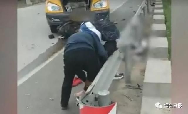 關注 | 煙臺三少年同騎一輛摩托車與校車相撞,1死2傷 關注 | 煙臺三少年同騎一輛摩托車與校車相撞,1死2傷