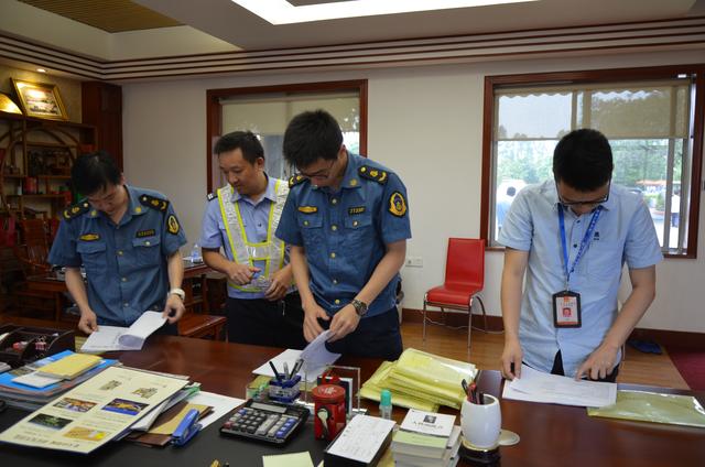 橋頭交警開展交通安全進校園/ 橋頭交警開展交通安全進校園