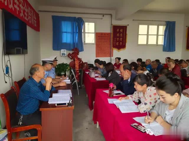皋蘭公安交警加強(qiáng)校車(chē)安全培訓(xùn)