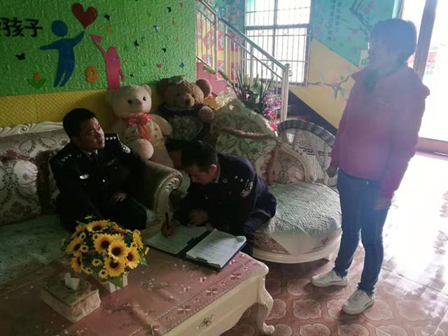 宕昌公安交警聯合縣教育局對全縣幼兒園校車開展交通 安全大排查大整治