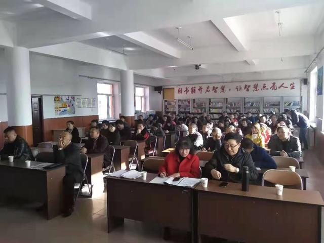 【七進活動之進校車企業】昌邑交管大隊深入轄區校車企業開展冬季交通安全管理工作