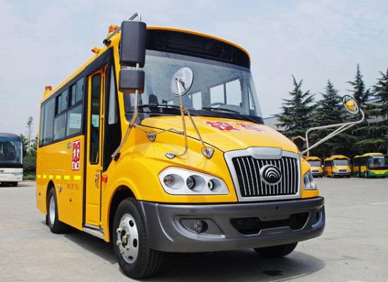 校車安全條例草案征民意 校車政策更利于農(nóng)村學(xué)生