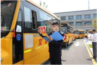 常德交警柳葉湖大隊(duì)：開(kāi)展校車(chē)安全隱患大排查行動(dòng)