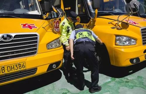 保定新起點校車 安全暢通家校路