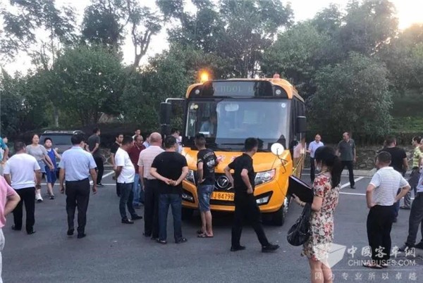 硬實力鑄就新航道 歐輝校車黃岡區域年中商務會探討了這些大事