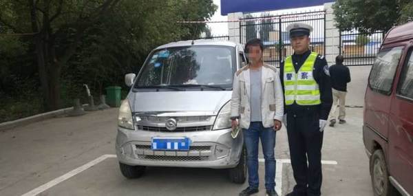 漯河：巧！同一個地點，倆陳姓“黑校車”駕駛員同時被查