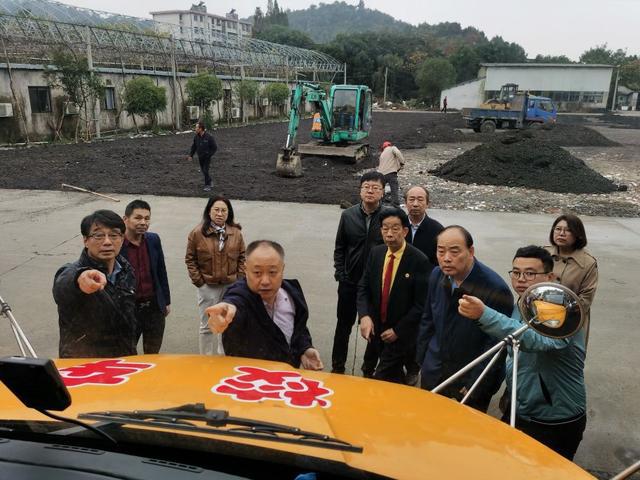 紹興:內(nèi)蒙古自治區(qū)代表團(tuán)蒞臨上虞考察校車智能防碰撞安全系統(tǒng) 紹興:內(nèi)蒙古自治區(qū)代表團(tuán)蒞臨上虞考察校車智能防碰撞安全系統(tǒng)