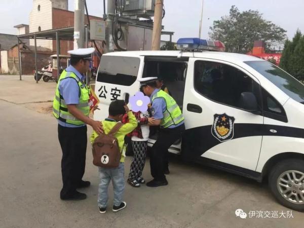 洛陽交警開出萬元罰單,超員、未取得校車駕駛資格被罰! 洛陽交警開出萬元罰單,超員、未取得校車駕駛資格被罰!