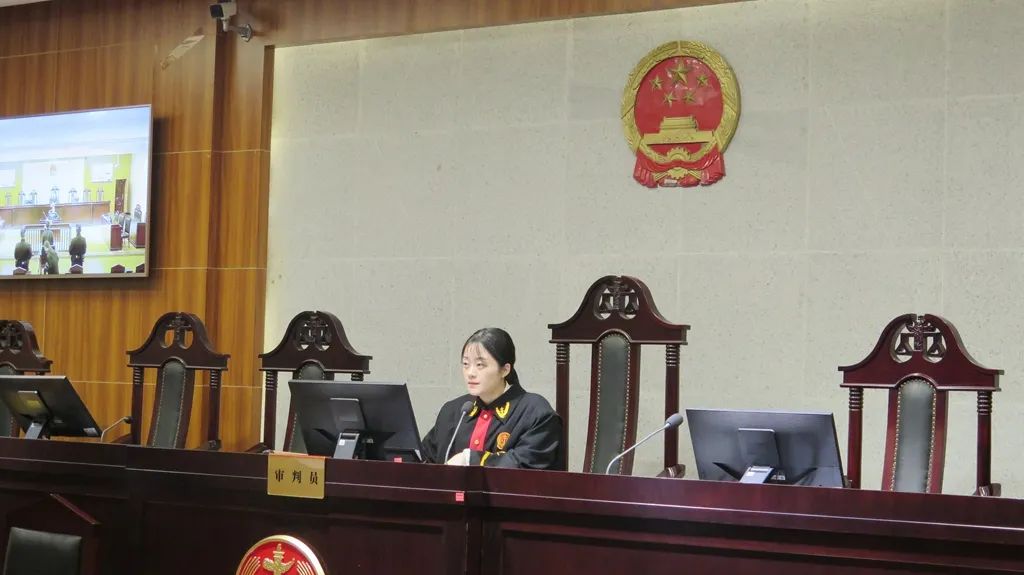 【感受公平正義】“黑校車”非法運(yùn)營還超載13人，法院判了！