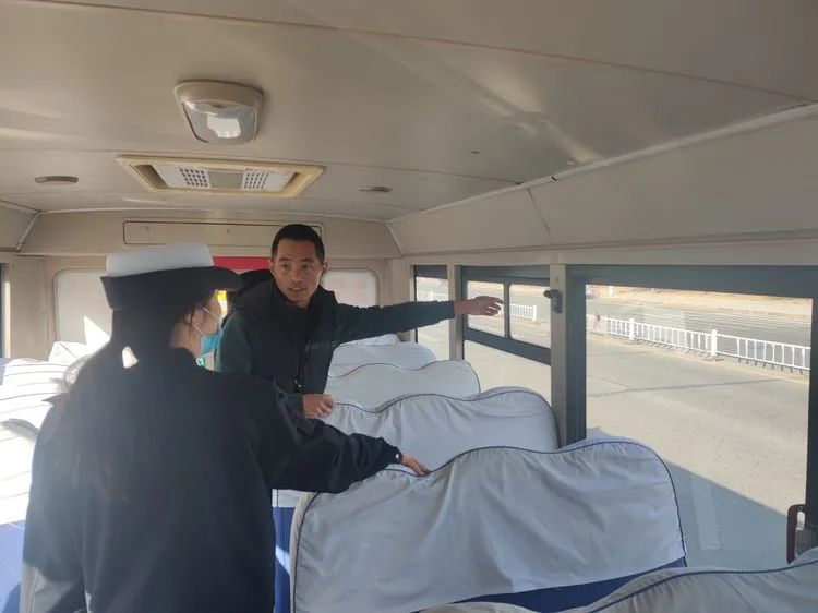 減量控大 | 筑牢安全防線 大慶交警開展校車安全隱患排查工作 減量控大 | 筑牢安全防線 大慶交警開展校車安全隱患排查工作