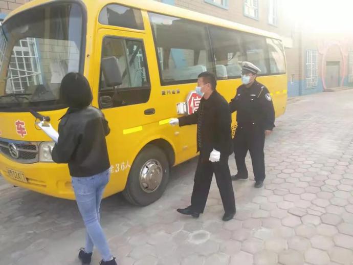 守法規知禮讓安全文明出行|校車安全大檢查,為孩子們的上下學路保駕護航! 守法規知禮讓安全文明出行|校車安全大檢查,為孩子們的上下學路保駕護航!