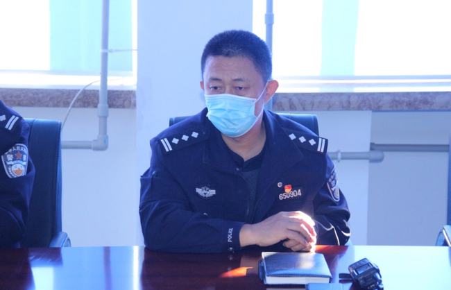 凌河丨交警組織召開校車企業交通安全培訓會/ 凌河丨交警組織召開校車企業交通安全培訓會