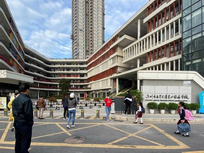 深圳一公辦學校突然取消校車,家長不淡定了?教育局回應 深圳一公辦學校突然取消校車,家長不淡定了?教育局回應