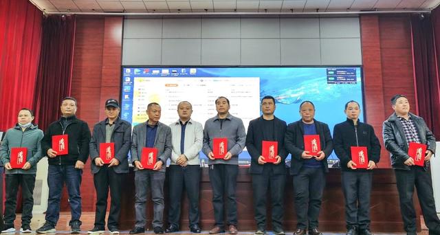 醴陵市教育局舉行2021年校車安全工作培訓暨總結表彰會/ 醴陵市教育局舉行2021年校車安全工作培訓暨總結表彰會