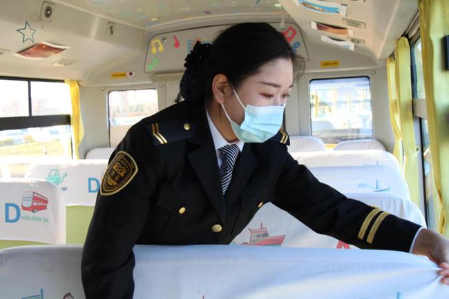 用心服務乘車孩子，她成了孩子們的“好阿姨”