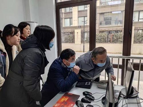 揚(yáng)州市教育局開展冬季及“兩節(jié)”期間全市校園和校車安全工作督查 揚(yáng)州市教育局開展冬季及“兩節(jié)”期間全市校園和校車安全工作督查