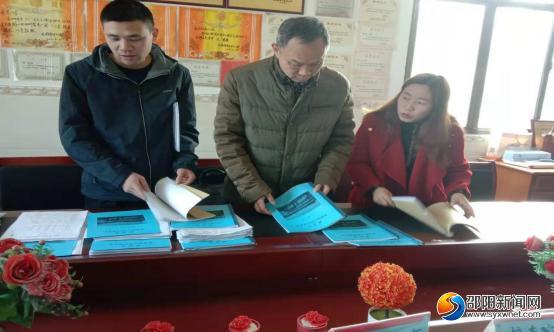 新邵縣龍溪鋪鎮開展校車安全隱患排查整治行動/ 新邵縣龍溪鋪鎮開展校車安全隱患排查整治行動