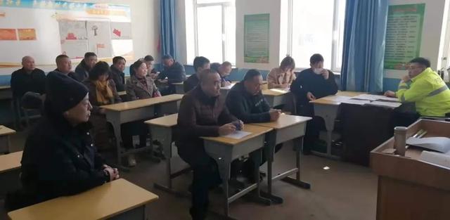 四平交管支隊開展校車安全管理工作 確保新學期中小學生乘車安全 四平交管支隊開展校車安全管理工作 確保新學期中小學生乘車安全