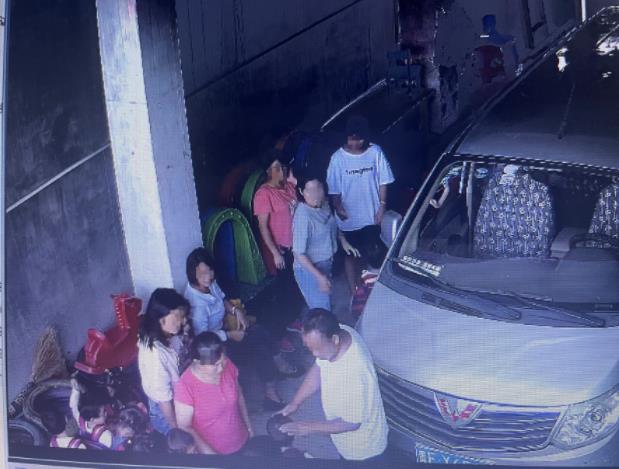 “黑校車”超員144.44%，司機、幼兒園負責人共3人獲刑！