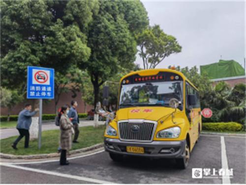 守護平安上學路官渡多部門聯(lián)合開展校車安全大檢查