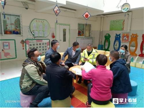 守護平安上學路官渡多部門聯(lián)合開展校車安全大檢查