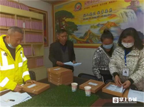 守護平安上學路官渡多部門聯(lián)合開展校車安全大檢查