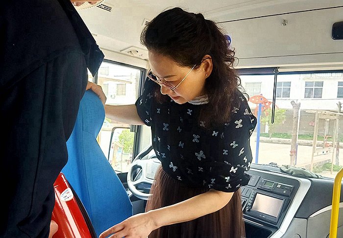 信陽潢川縣教體局多舉措加強(qiáng)校車安全綜合管理,保障師生出行安全 信陽潢川縣教體局多舉措加強(qiáng)校車安全綜合管理,保障師生出行安全