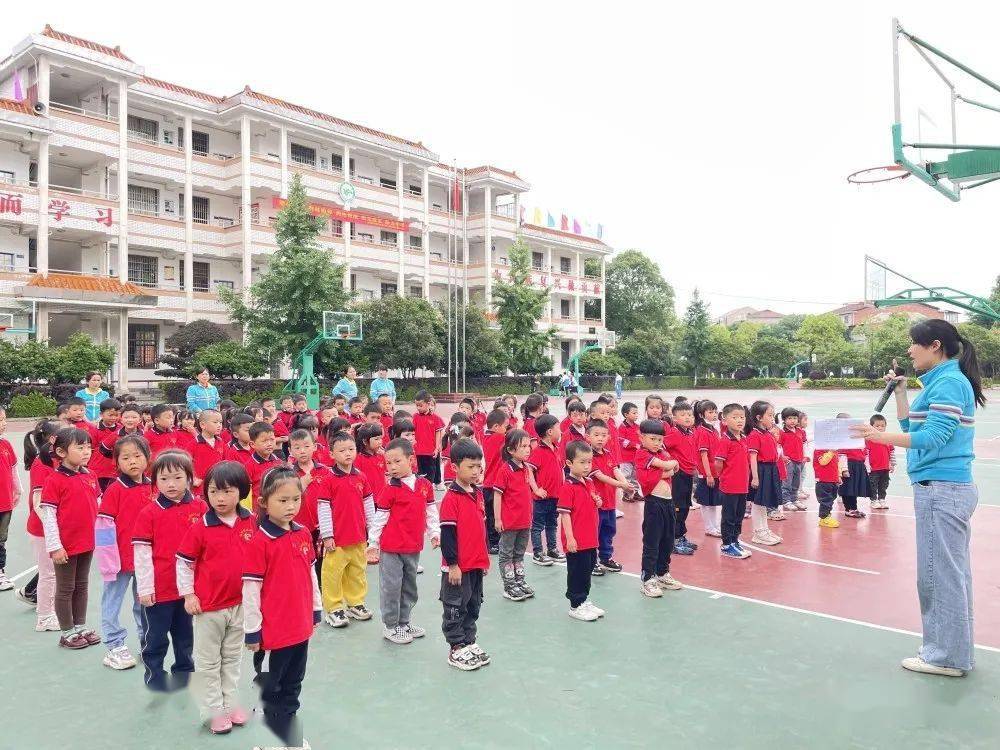 校車安全，用心守護(hù)