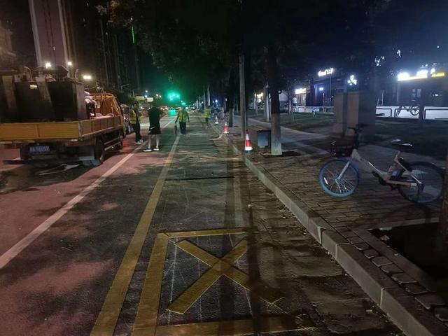 我為群眾辦實事｜西安雁塔交警：用“小車位”解決“大問題”