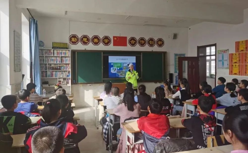 公主嶺:切實(shí)加強(qiáng)校車及學(xué)生接送車輛安全管理 公主嶺:切實(shí)加強(qiáng)校車及學(xué)生接送車輛安全管理