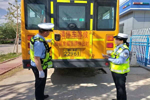 七進宣傳|阿勒泰市公安局交警大隊深入學校開展校車安全隱患檢查工作 圖片
