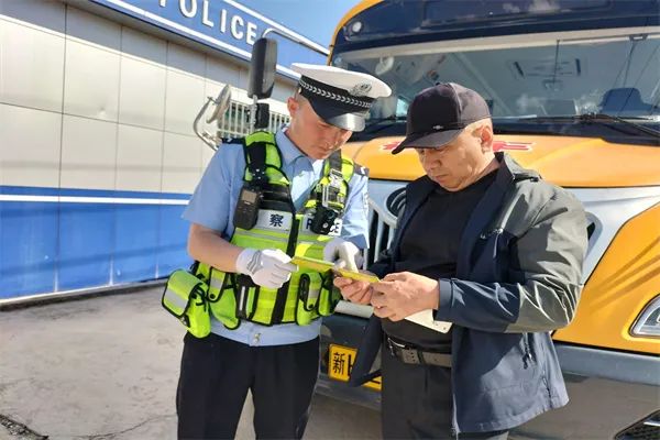 七進宣傳|阿勒泰市公安局交警大隊深入學校開展校車安全隱患檢查工作 圖片
