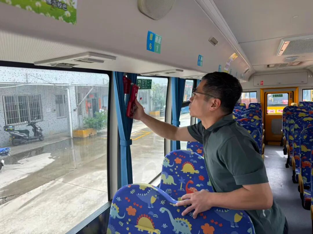 新學期，佛汽校車準備好了！