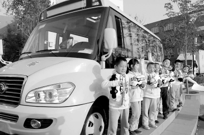 校車安全：一切為了孩子的健康成長