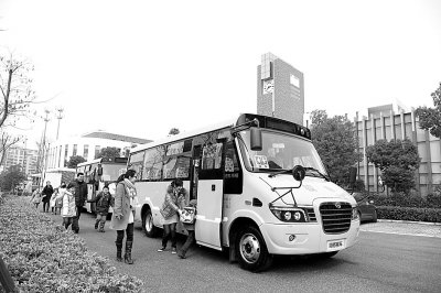 校車安全：一切為了孩子的健康成長