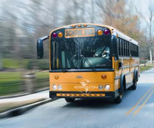 美國的校車制度是如何確保校車安全的