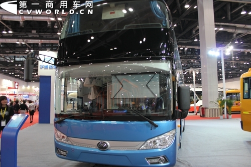 首款10米一層半新車——ZK6118H.jpg