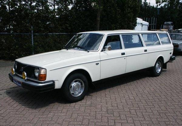 貴族學校專用校車!沃爾沃七座旅行轎車 貴族學校專用校車!沃爾沃七座旅行轎車