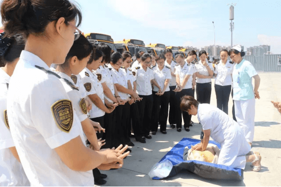 交運溫馨校車公司開展急救護理知識專項培訓
