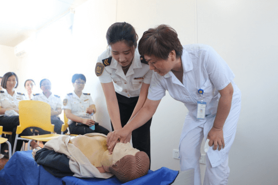 交運溫馨校車公司開展急救護理知識專項培訓