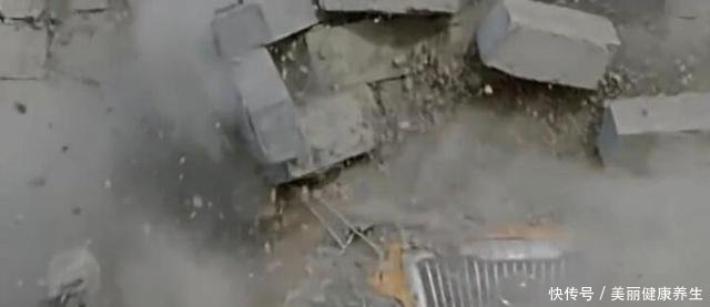 中國制造厲害了！國產校車暴力碰撞實驗，家長看完放心了