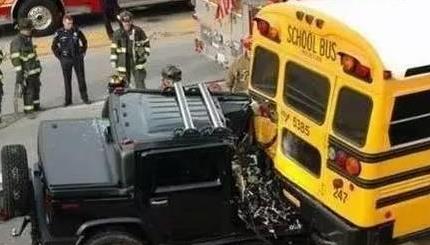 平視 | 吹美國校車堅固，吹得美國網友都受不了，紛紛吐槽