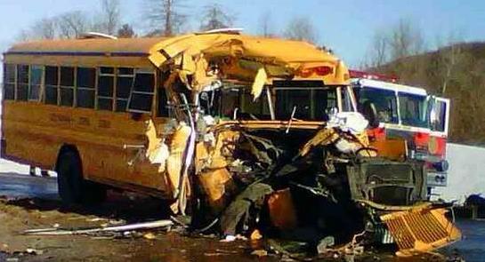 平視 | 吹美國校車堅固，吹得美國網友都受不了，紛紛吐槽