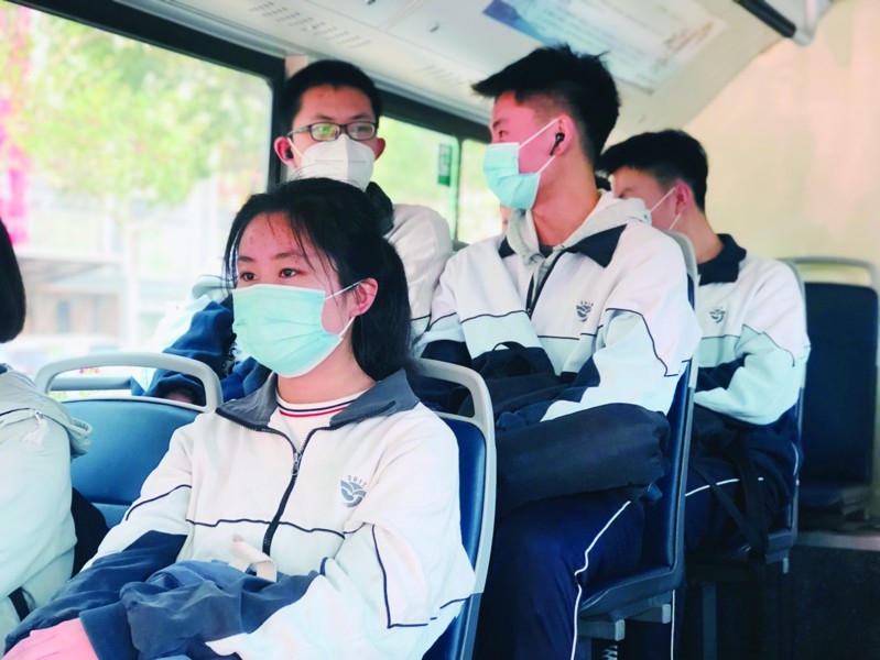 定制校車，既省心又放心