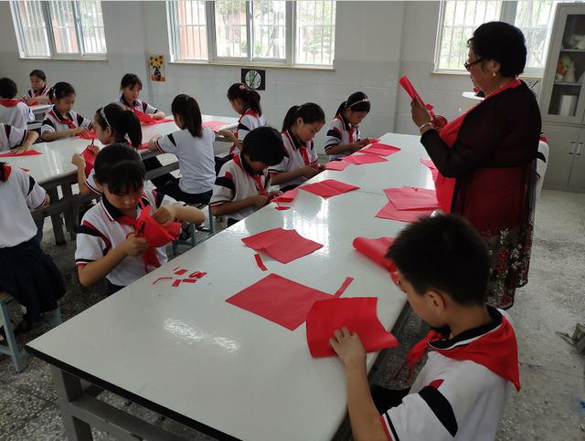 黨史與學科融合、校車化身“流動課堂”…… 宿遷泗陽縣愛園鎮讓校園黨史學習活起來